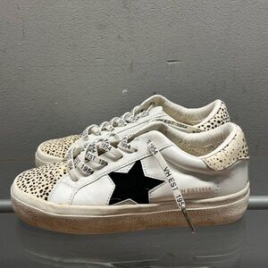 Vintage 1946 White and Black Athletic Shoes